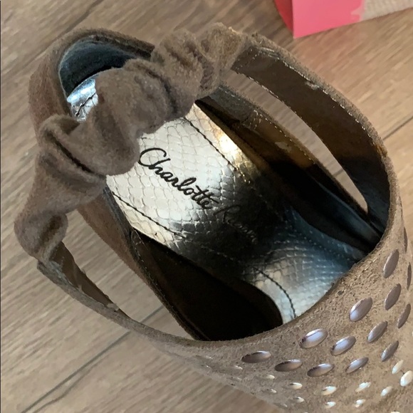 CHARLOTTE RUSSE neutral color studded heels for women Size 6 - Picture 2 of 9